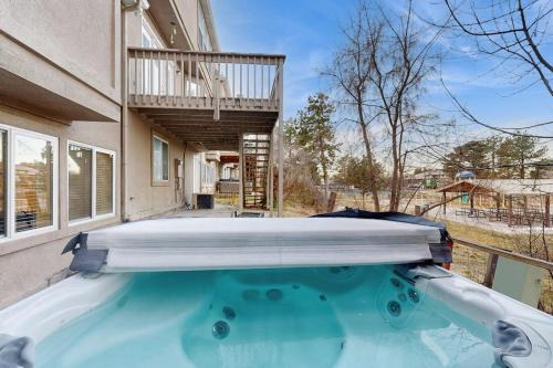 Cottonwood Heights House | Large & Luxurious Home with Private Hot Tub and Fireplace