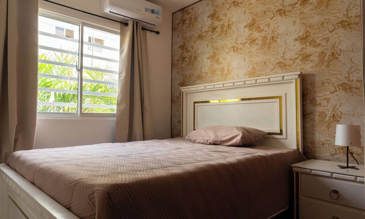 Los Frailes Apartment | Las Americas Apartment 3-bedroom with AC and Heather in Santo Domingo Este.