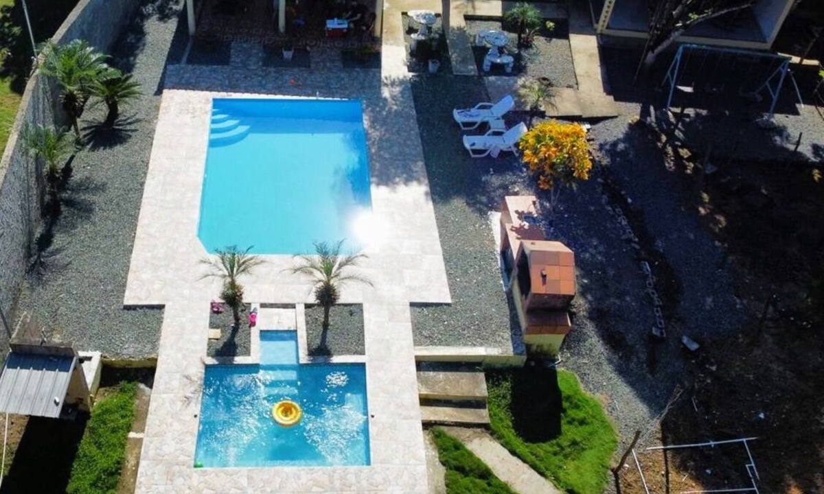 Piedra Blanca House | lugar lleno de paz con 4 habitaciones, piscina y rio dentro de la propiedad