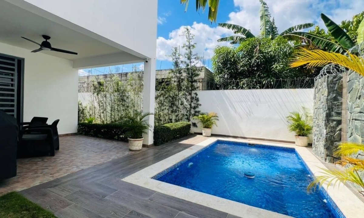 Bonao House | Lujo en el Centro de Bonao Piscina Privada King Bed
