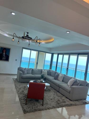 San Geronimo Apartment | Luxury Apartment with Ocean and City Views, Malecón, Santo Domingo