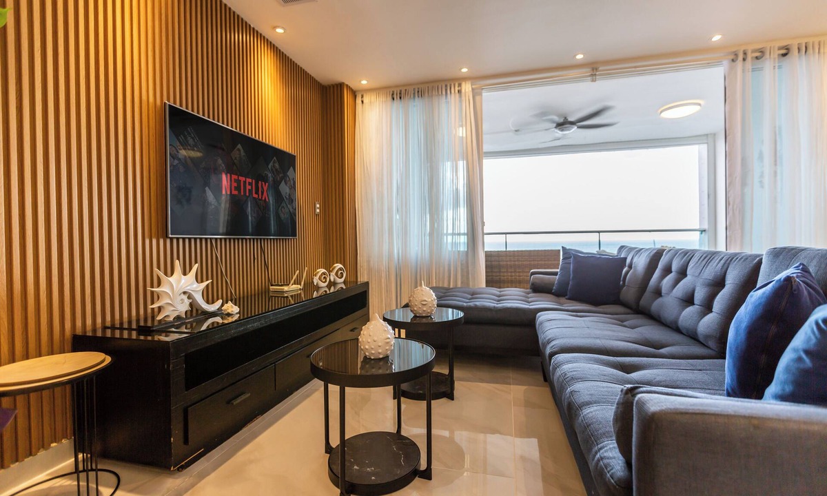 Villas Del Mar Apartment | Luxury | Beachfront| Amazing View| 11th Floor!
