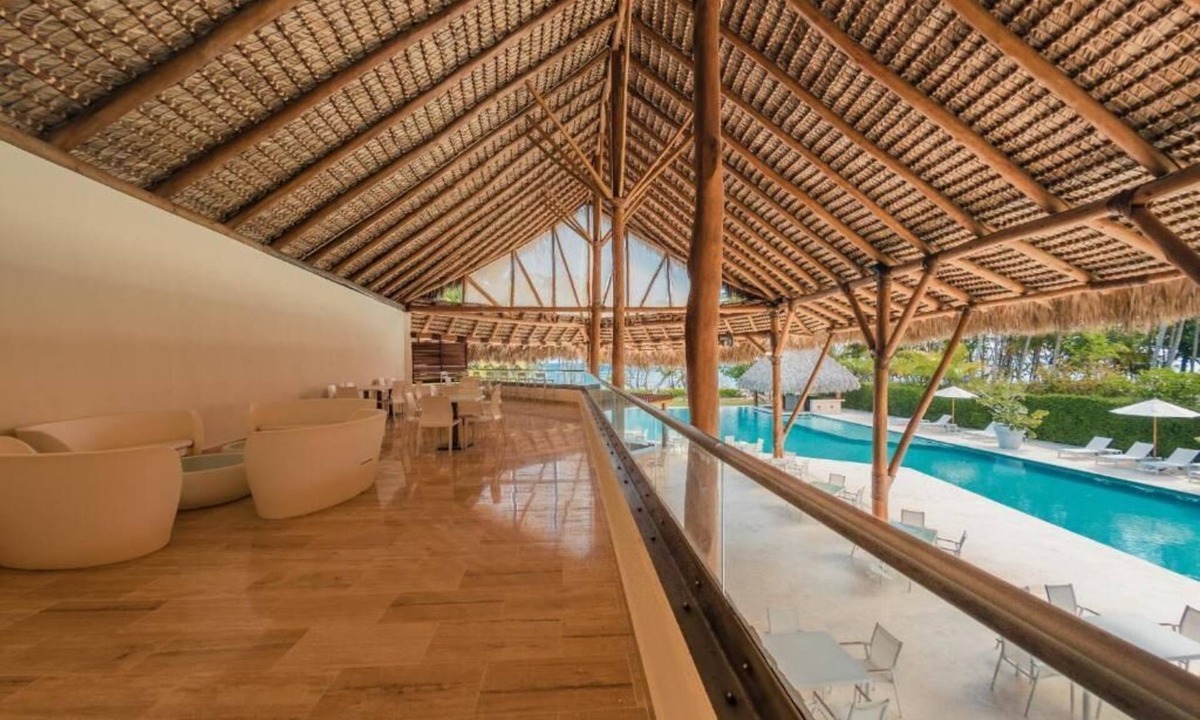 La Barbacoa Condo | Luxury Beachfront Condo at El Portillo Beach