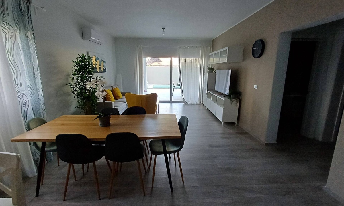 Dominicus Apartment | Luxury EgoVista PH, 2 Hab, Sea View