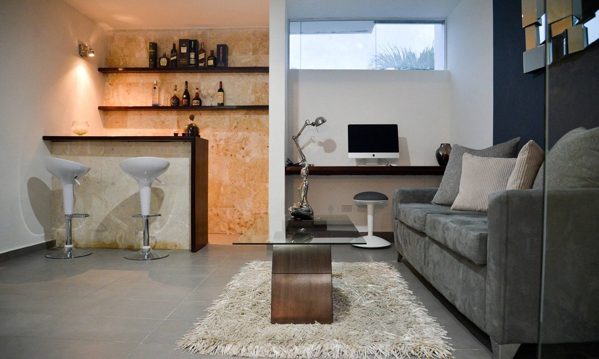 Villas Ana Maria Hotel | Luxury guest-friendly room in central Sosua, private bar, adults only