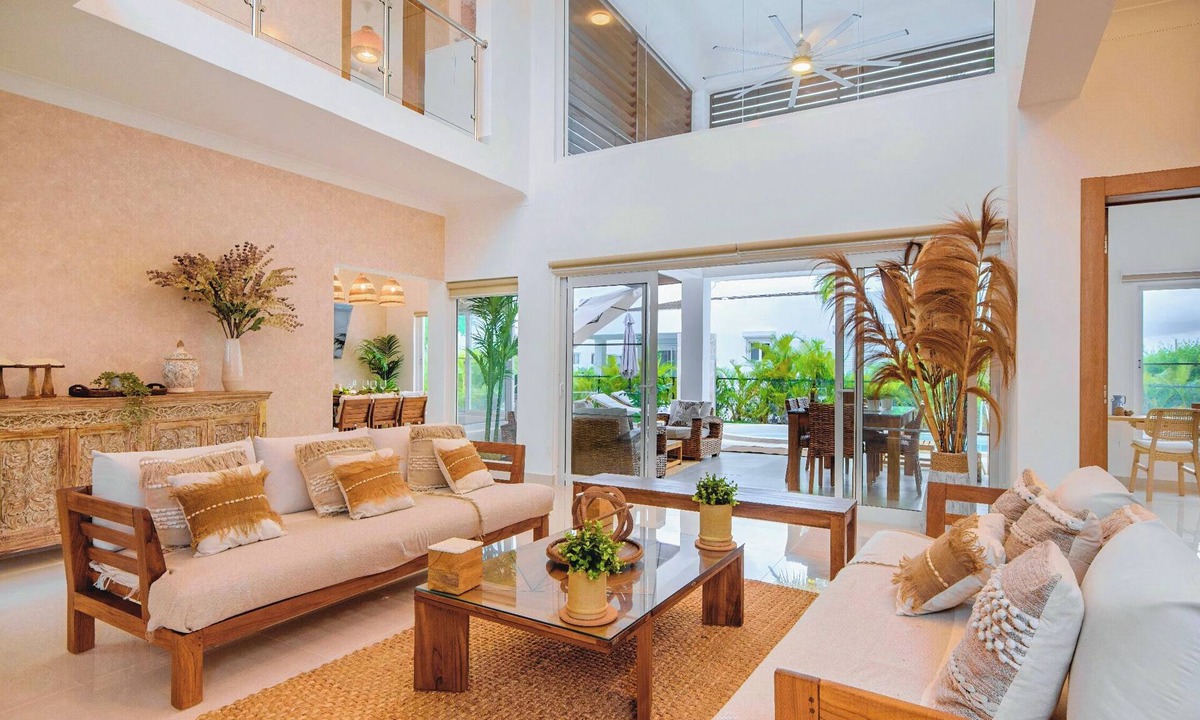Bavaro Villa | Luxury Tropical Villa Punta Cana: Private Pool, Jacuzzi, Family Friendly, Beach