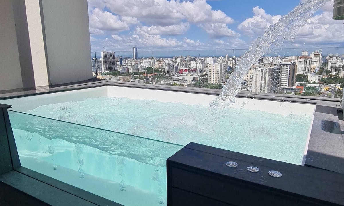 La Julia Apartment | Miraculus Penthouse With Private Jacuzzi