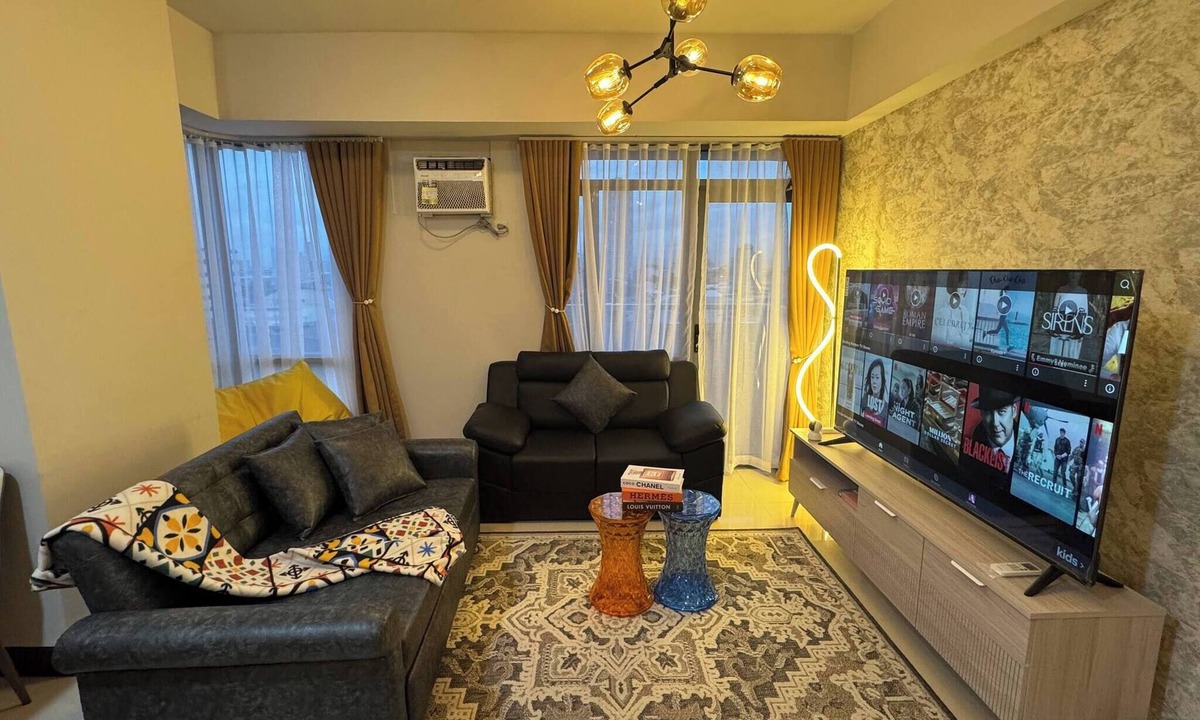 Socorro Condo | Modern 2-Bedroom Condo in Vibrant Araneta City, QC