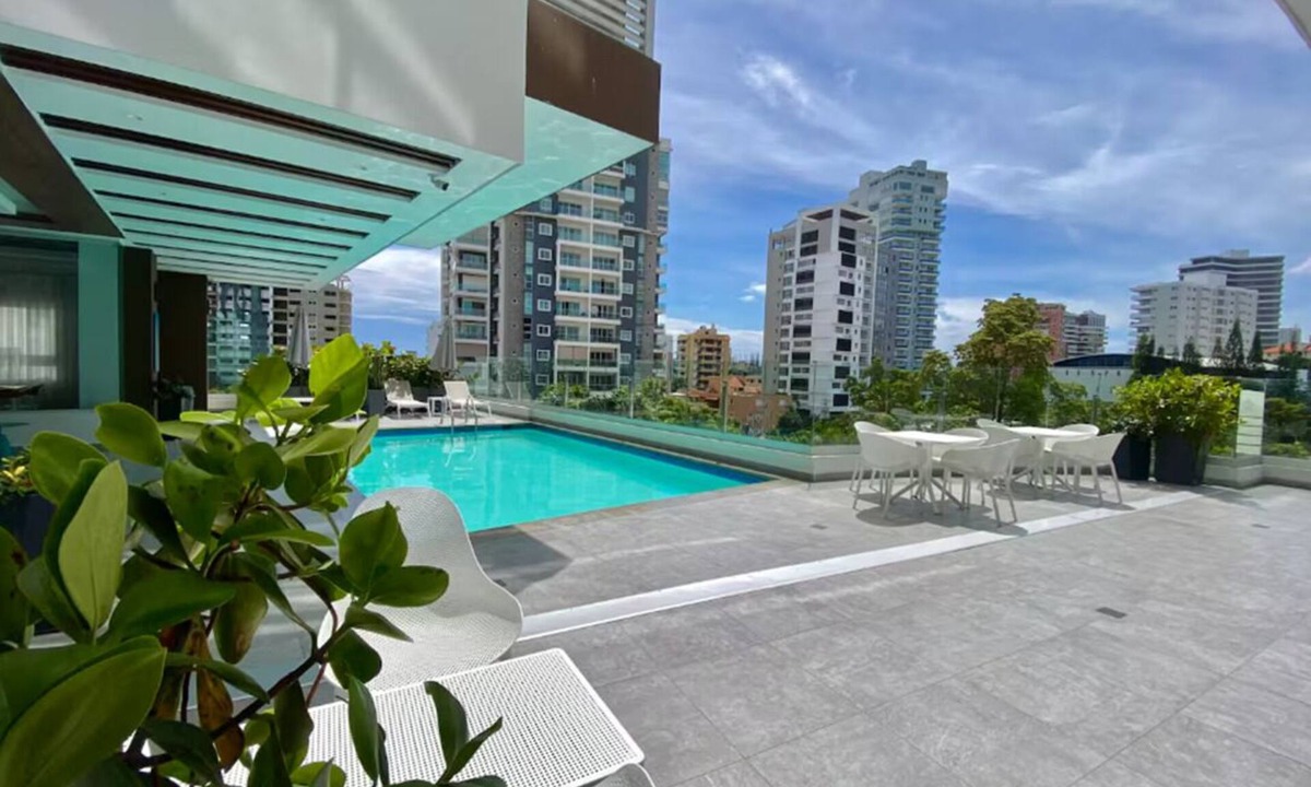 Gascue Apartment | Modern 2-bedroom condo with pool, Wi-Fi, and gym in the heart of Santo Domingo
