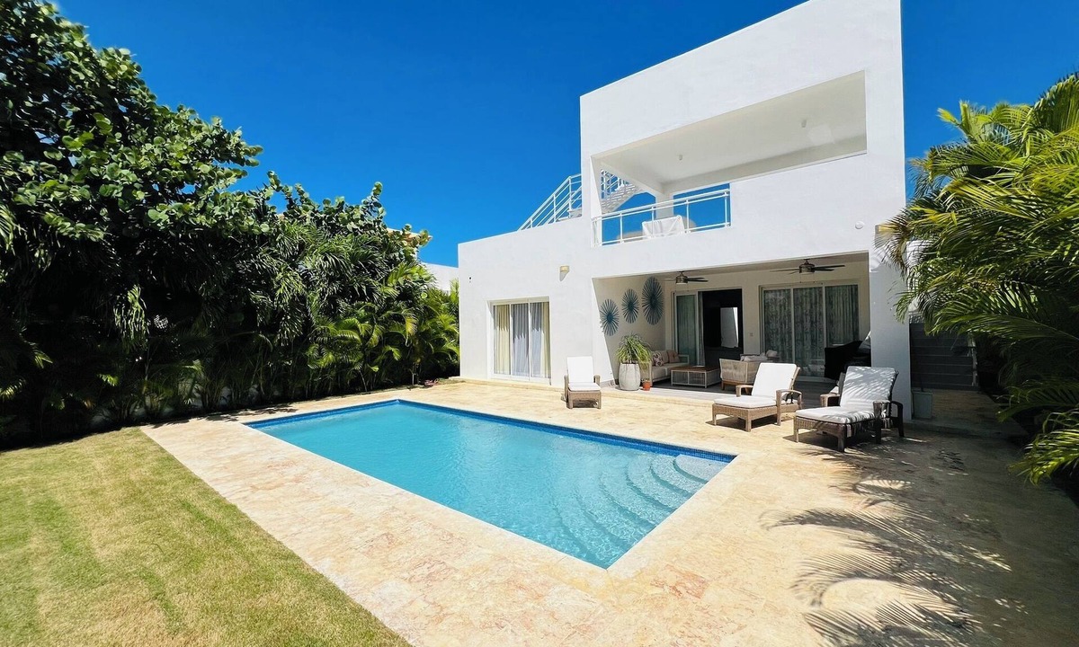 Playa Chiquita Villa | Modern 3-Bedroom Villa in Sosua Ocean Village – Gated Oceanfront Community