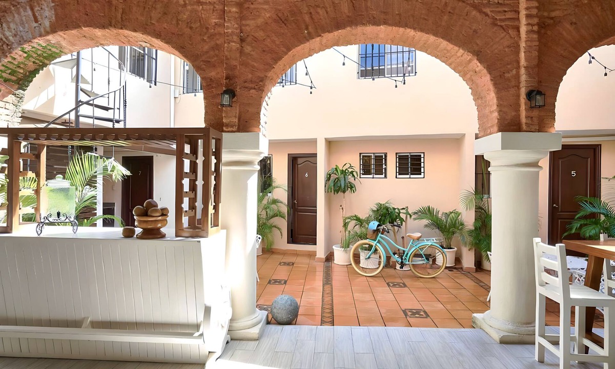 Zona Colonial Hotel | Modern Gem 1BD/1BA in the Heart of the Colonial Zone with Complimentary WiFi