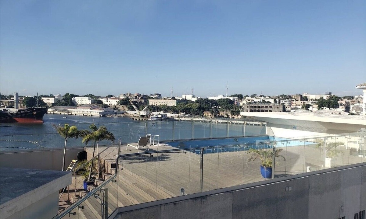 Santo Domingo Apartment | Modern Water Front Apartment Gym/Pool in awesome Colonial Zone Santo Domingo