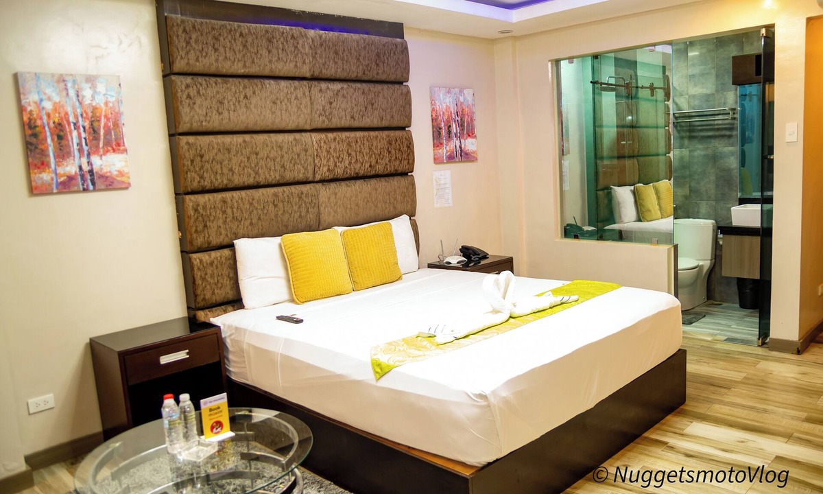 Balibago Hotel | No Balcony Room#1 at Grand Central Hotel
