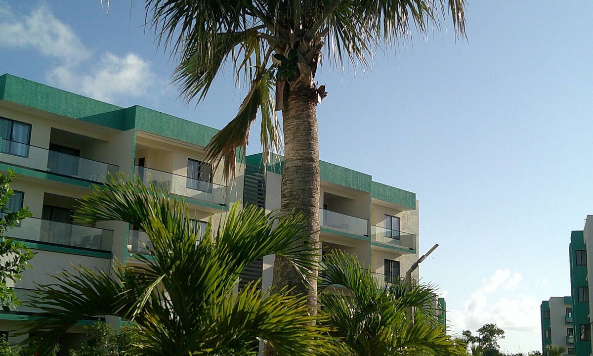 Veron Condo | Obsidian Escape: Modern retreat with garden view, 1 BR , 2nd Floor.