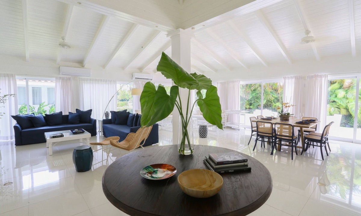 Los Lagos House | Peaceful and relaxing 3BD/3.5 Bath Golf Villa Maid+ cook