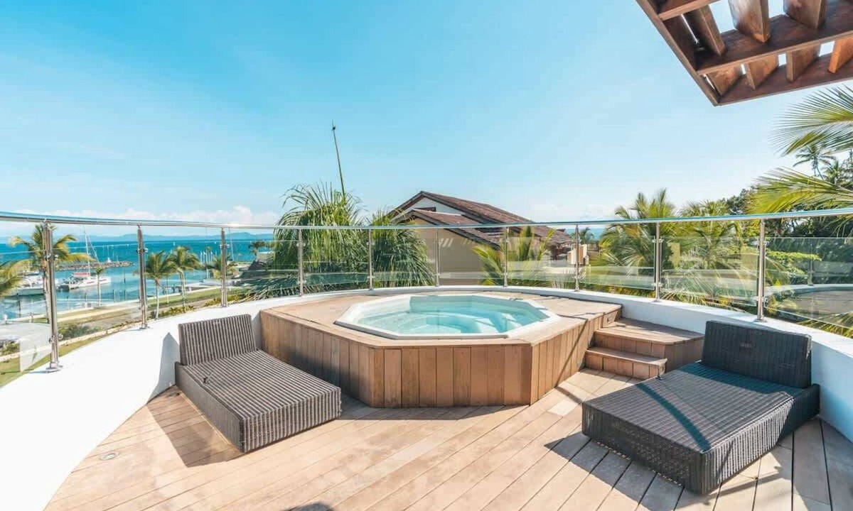 Puerto Bahia Apartment | Penthouse w/jacuzzi and ocean view Puerto Bahia