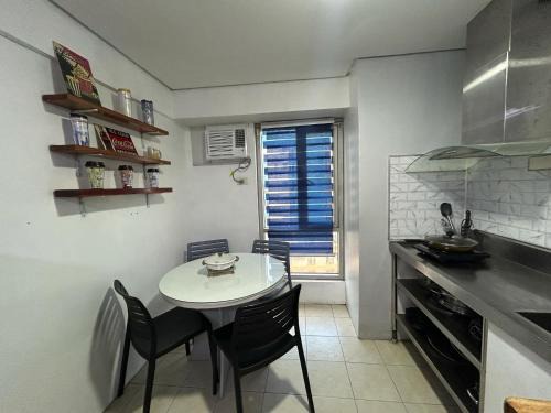 Santa Cruz Apartment | Ports Avida San Lazaro Condo