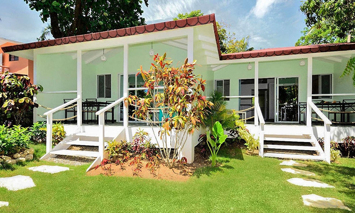 Urbanizacion Tavarez House | Private bungalow in large tropical garden with pool, steps from shops/beaches!