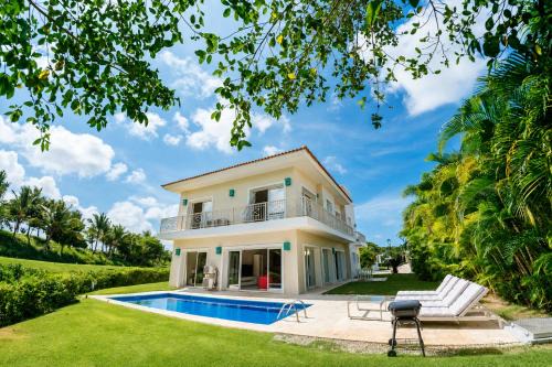Bavaro Villa | Private Iberosta Villa Lagoon 4BDR- Private Beach and Pool