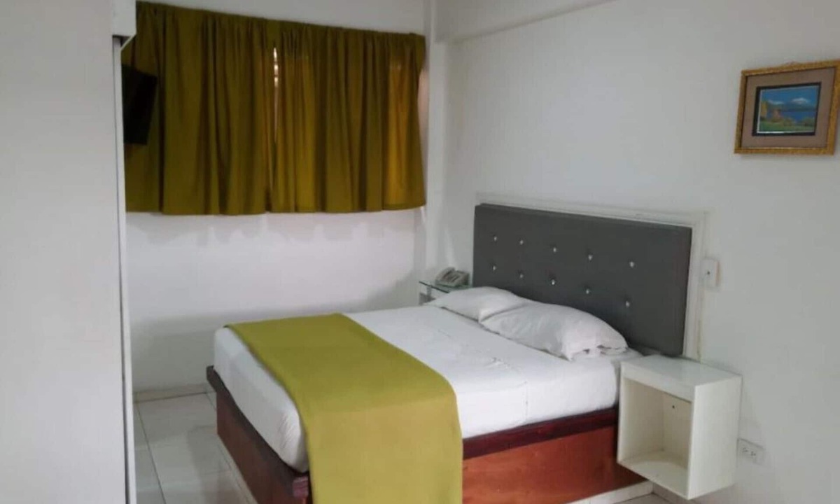 La Julia Bed & Breakfast | Quiet and comfortable room in the center. B&B # 2