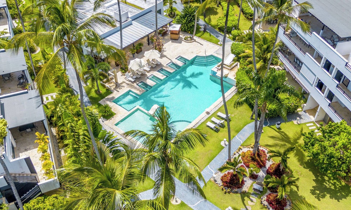 La Iglesia Apartment | Sea view Modern Apt 2BR A/C 2 Bathroom/20M Beach/Pools/Wifi