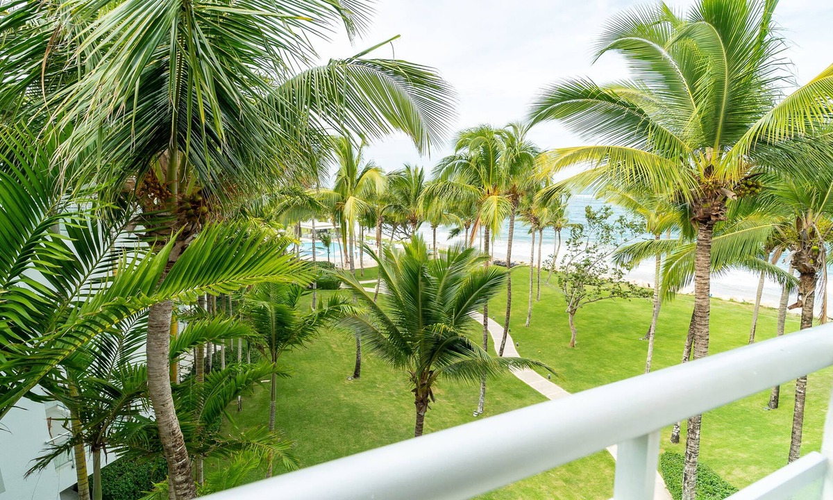 Cabarete Apartment | Seawinds Cabarete Beachfront Penthouse, Stunning Balcony Views, Sleeps 6