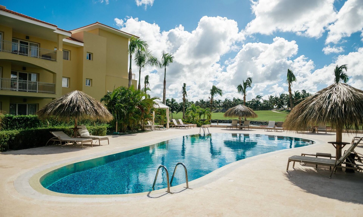 Bavaro Apartment | Special offer for amazing apartment in Bavaro with the Wi-Fi, pool and security.
