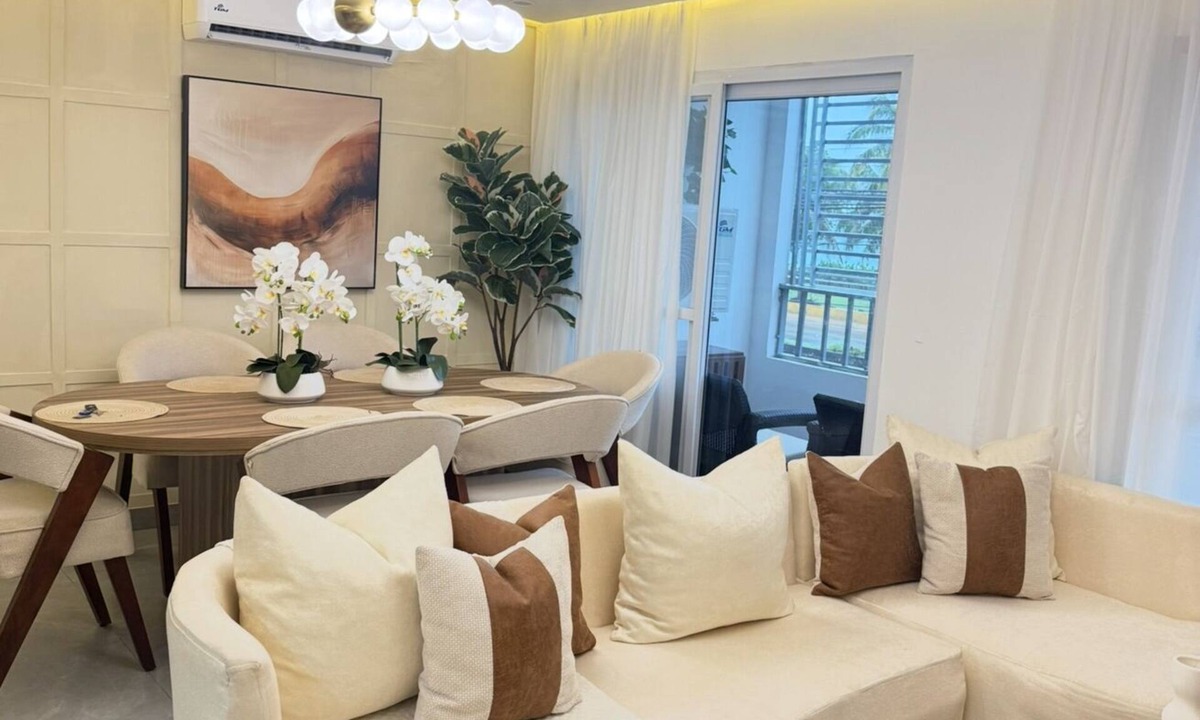 La Isabelita Apartment | Stay in this beautiful central and luxurious apartment 5 minutes from the beach.