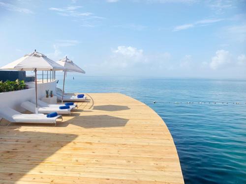 Puerto Bahia Hotel | The Bannister Hotel & Yacht Club