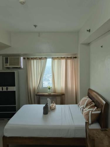 Legazpi Village Apartment | The Beacon Makati Condo-Hotel