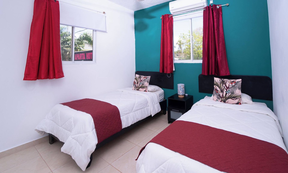 Samana Apartment | TROPICAL CHARM/BBQ/WI-FI/PARKING/JACUZZI.