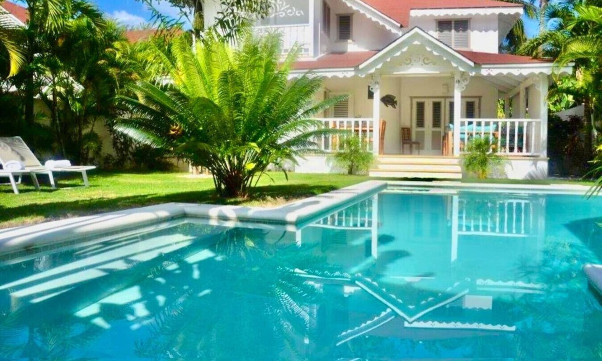 Las Terrenas Villa | Tropical Villa 4Bedroom 3Baths and Pool Near Beach