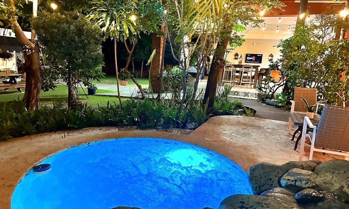 Sarasota House | Urban Escape El Patio: Private Home, 4 BedRooms, Jacuzzi @Bella Vista
