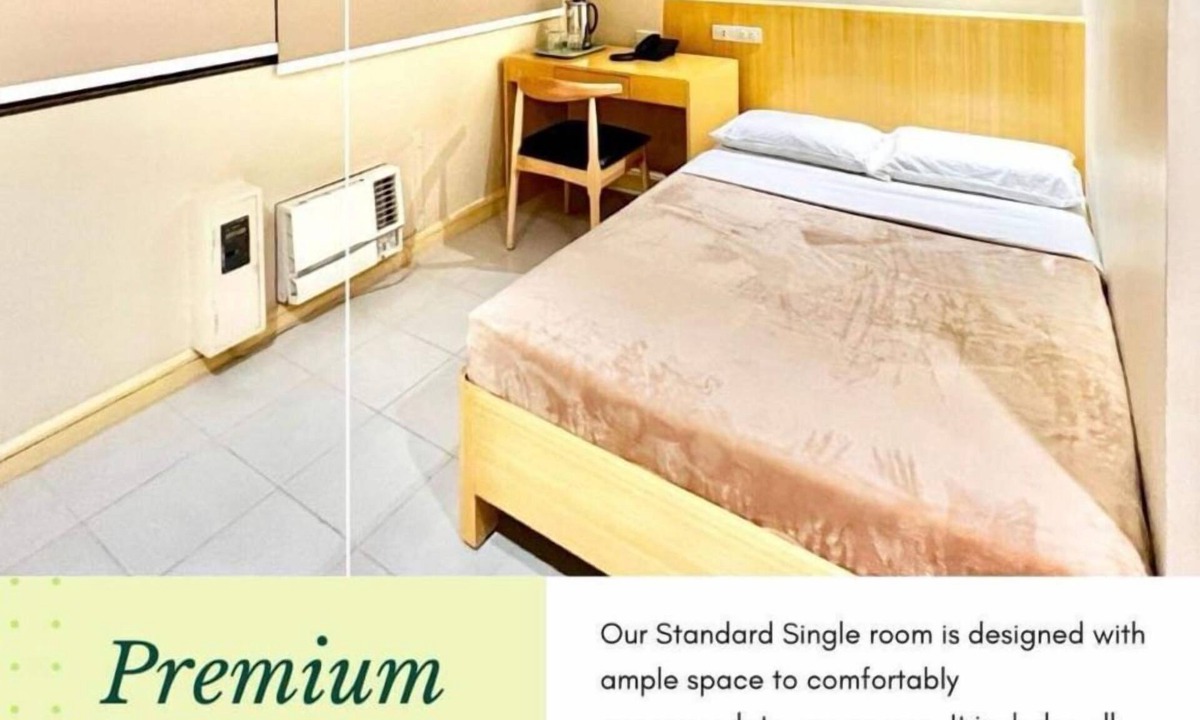 Downtown Tacloban Apartment | Urban Escape: Etsu Studio Retreat in the City
