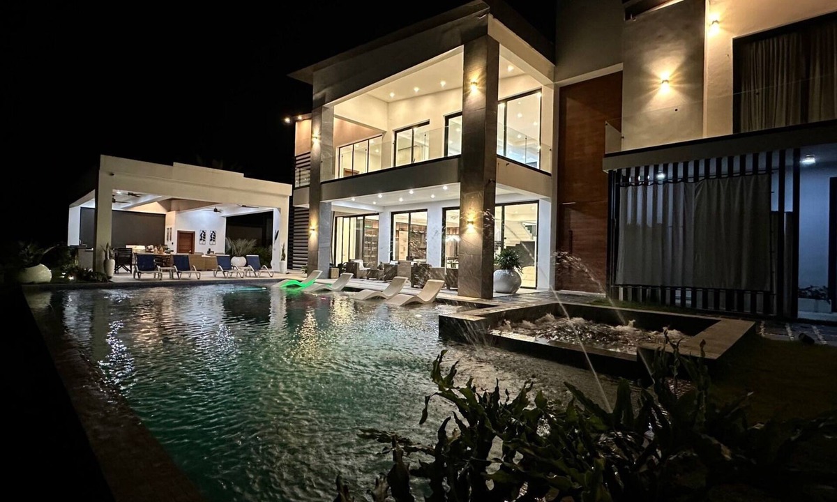 Pinar Quemado Villa | Villa Candida Rosa- Luxury Mountain Villa