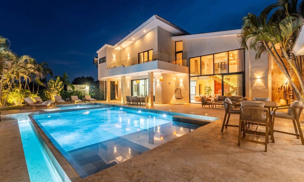 Bavaro Villa | Villa Cheryl: NEW modern luxe villa w/pool, gym, movie room & BBQ