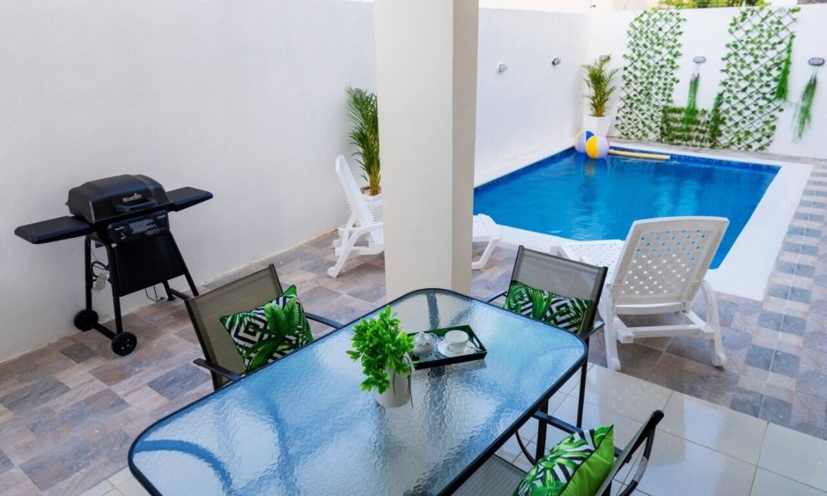 Los Maestros House | Villa gated community, Private Pool close to the beach!