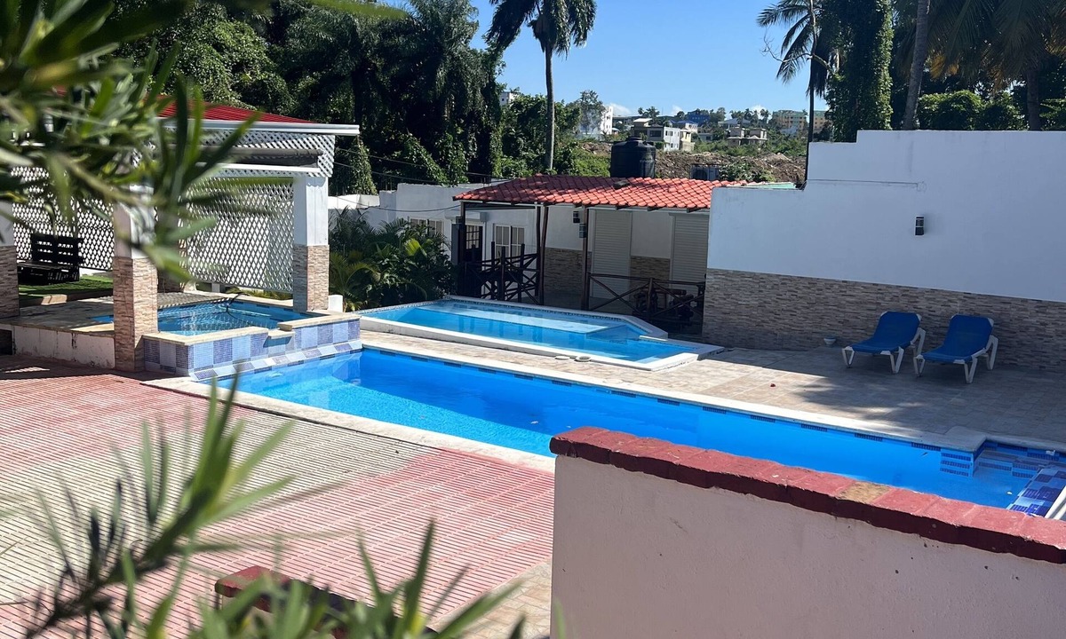 Los Alcarrizos Villa | Villa H2o, in the city 10-15 minutes from the Center