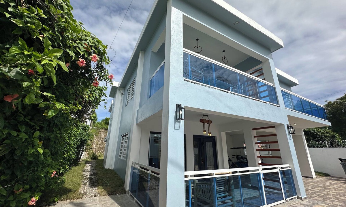 Las Galeras Villa | Villa Kiyana - 14 pax, 5min from the beach