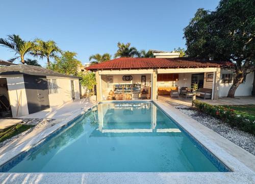 El Centro Villa | Villa La Dueña Las Terrenas