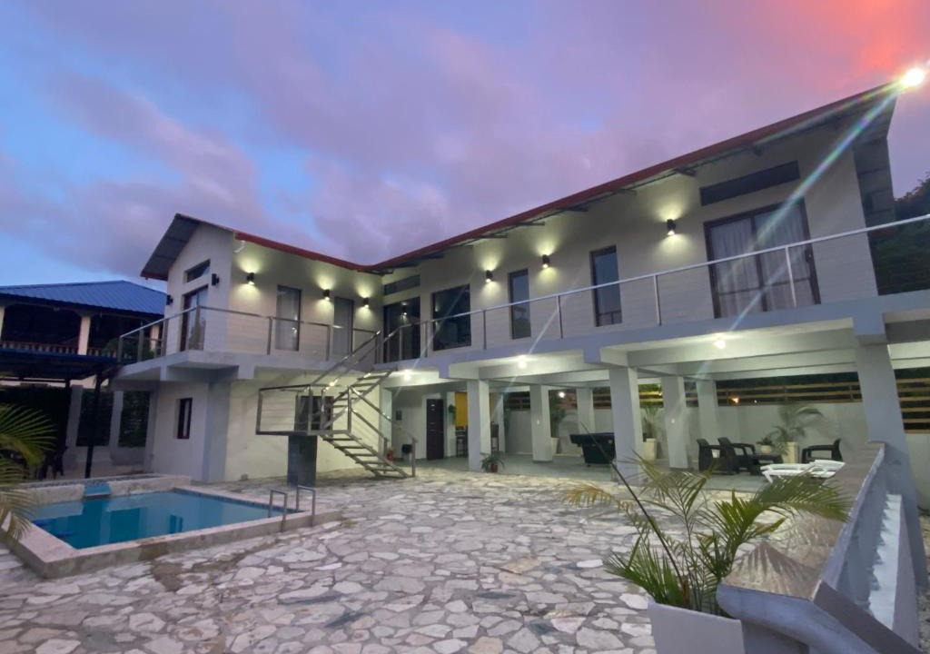 Pinar Quemado Villa | Villa Mónaco Jarabacoa RD