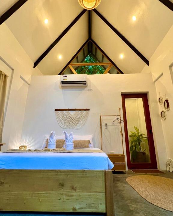 Siquijor Hotel | Wakanda Bungalows Social Night Vibes