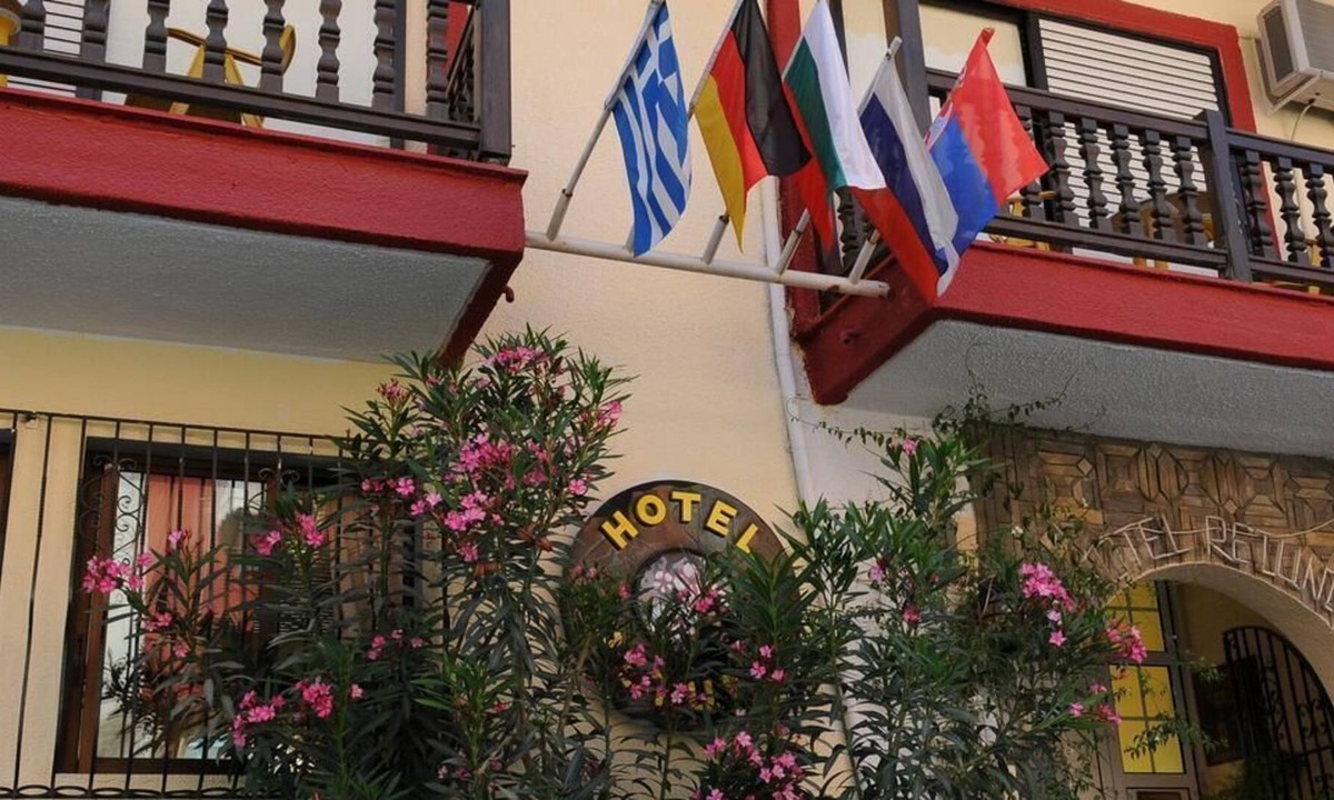 Neos Marmaras Bed & Breakfast | Welcome To Hotel petunia, In Neos-marmaras,xalkidiki ,greece triple room 3