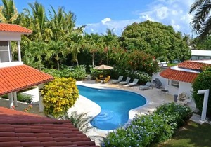 6BD 6BTH luxury party villa in central Sosua, guest-friendly, near everything!