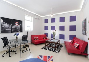 Apartment with 2 Bedrooms, Pool & Jacuzzi in Hotel