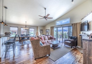 Gorgeous & perfect duplex for families. Only 10 minutes from ??Winter Park?? in Tabernash