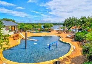 Riverbend Cabin #18 in Spicewood
