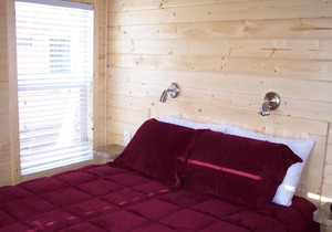 Snowflower Camping Resort Cottage 5 in Emigrant Gap