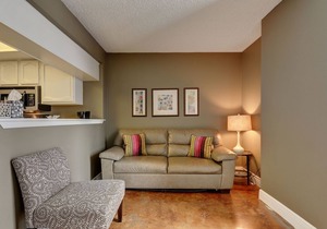 The Littlefields by Lodgewell | Downtown Loft | C6 in Austin