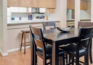 two bedroom condo sleeps 6 persons in Gatlinburg